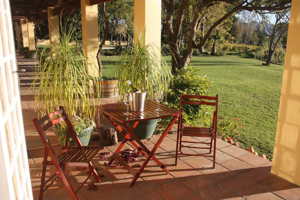 Calais Wine Estate Pensionat Paarl Exteriör bild