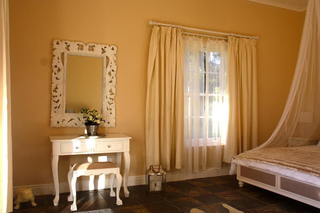 Calais Wine Estate Pensionat Paarl Exteriör bild